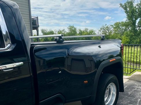 Used 2024 GMC Sierra 3500 Denali Ultimate AWD/4WD image 24