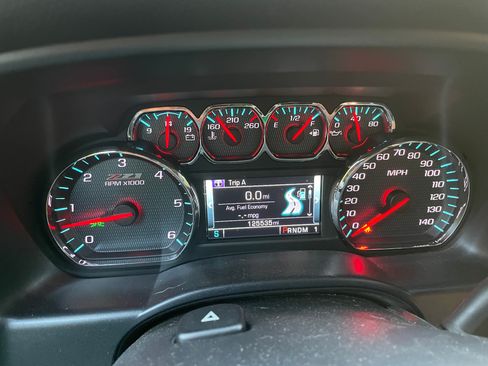 Used 2015 Chevrolet Silverado 2500 LT w/ Z71 Package, Off-Road image 11