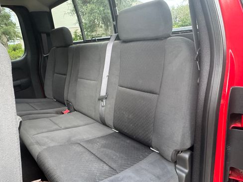 Used 2007 Chevrolet Silverado 2500 LT w/ 2LT Audio Package AWD/4WD image 7