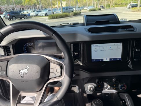 Used 2023 Ford Bronco Big Bend image 23