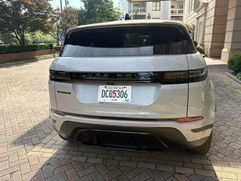Used 2024 Land Rover Range Rover Evoque S AWD/4WD image 10