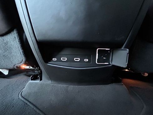 Used 2022 Cadillac Escalade Sport Platinum image 27