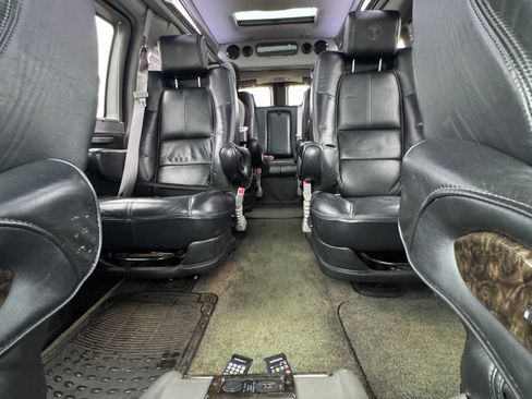 Used 2016 GMC Savana 2500 Extended image 9