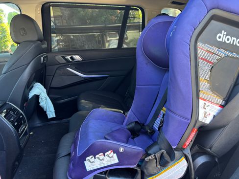 Used 2021 BMW X7 xDrive40i w/ Premium Package image 13