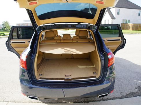 Used 2011 Porsche Cayenne S AWD/4WD image 6