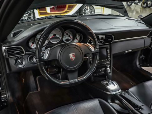 Used 2011 Porsche 911 Targa 4S AWD/4WD image 9