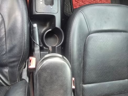 Used 2009 Volkswagen Beetle Coupe image 13