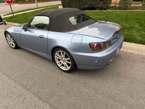 Used 2005 Honda S2000 image 16