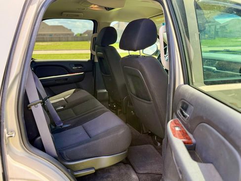 Used 2011 Chevrolet Tahoe LS image 11