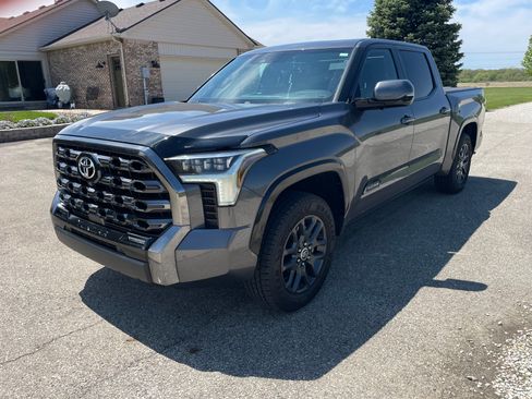 Used 2023 Toyota Tundra Platinum w/ Advanced Package AWD/4WD image 4