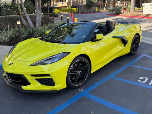Used 2021 Chevrolet Corvette Stingray Convertible 2D w/ Z51 Performance Package image 18