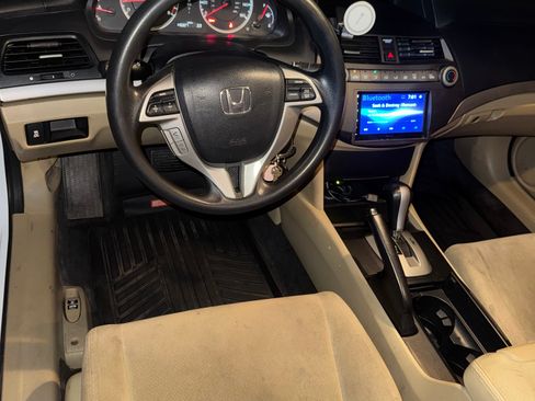 Used 2011 Honda Accord EX image 11