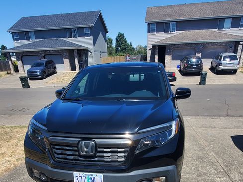 Used 2017 Honda Ridgeline Black Edition image 5