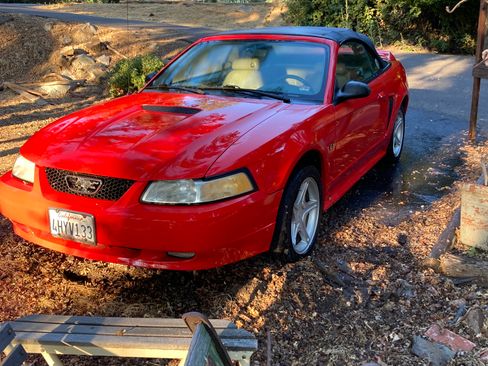 Used 2000 Ford Mustang GT image 1