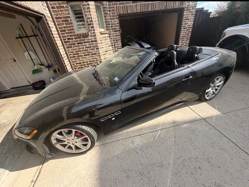 Used 2014 Maserati GranTurismo Sport image 2