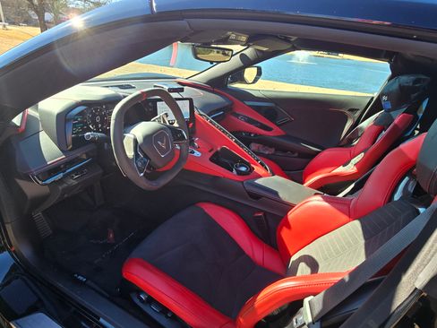 Used 2023 Chevrolet Corvette Stingray Preferred Cpe w/ Z51 Performance Package image 19