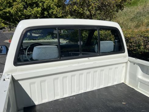 Used 1993 Toyota T100 SR5 image 15