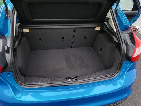 Used 2014 Ford Focus SE w/ SE Sport Package image 12