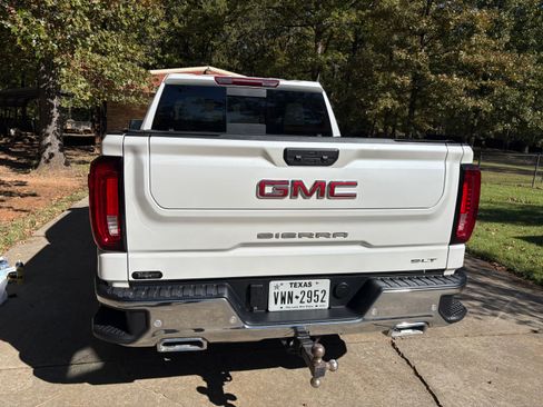 Used 2025 GMC Sierra 1500 SLT w/ SLT Premium Plus Package image 9