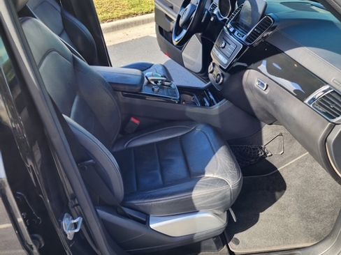 Used 2018 Mercedes-Benz GLS 550 4MATIC image 8