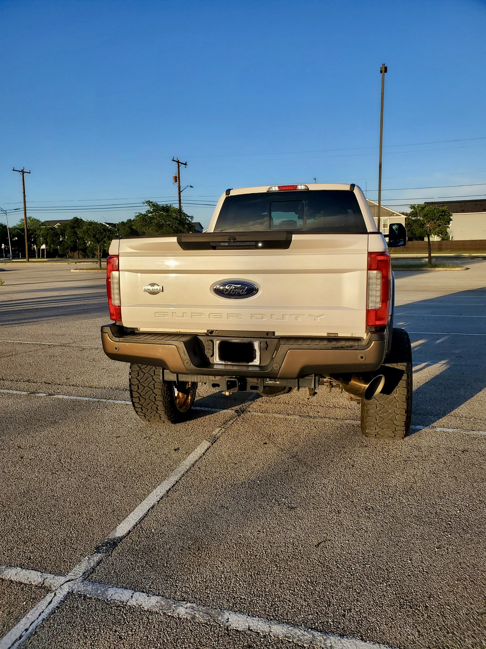 Used 2017 Ford F250 King Ranch w/ FX4 Off-Road Package AWD/4WD image 6