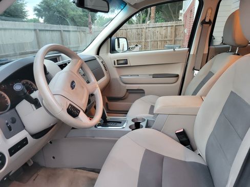 Used 2008 Ford Escape 2WD Hybrid image 14