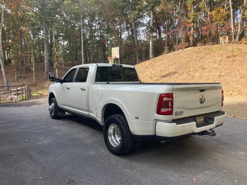 Used 2021 RAM 3500 Limited image 22