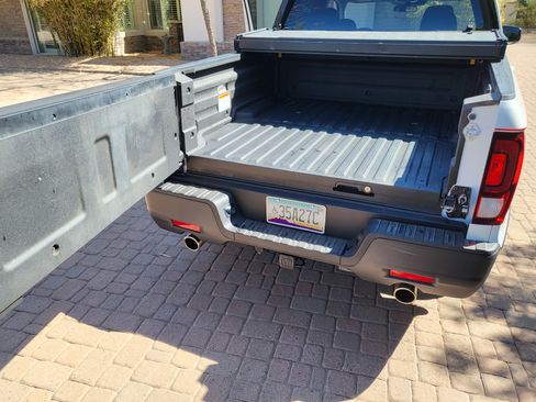 Used 2021 Honda Ridgeline Sport image 6