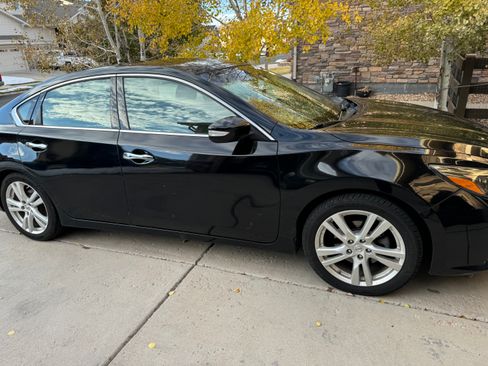 Used 2016 Nissan Altima 3.5 SL FWD image 13