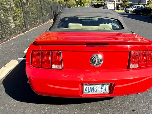 Used 2007 Ford Mustang Premium image 13