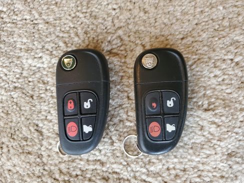 Used 2008 Jaguar XJ8 image 18