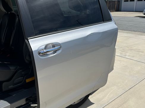 Used 2013 Toyota Sienna SE FWD image 26