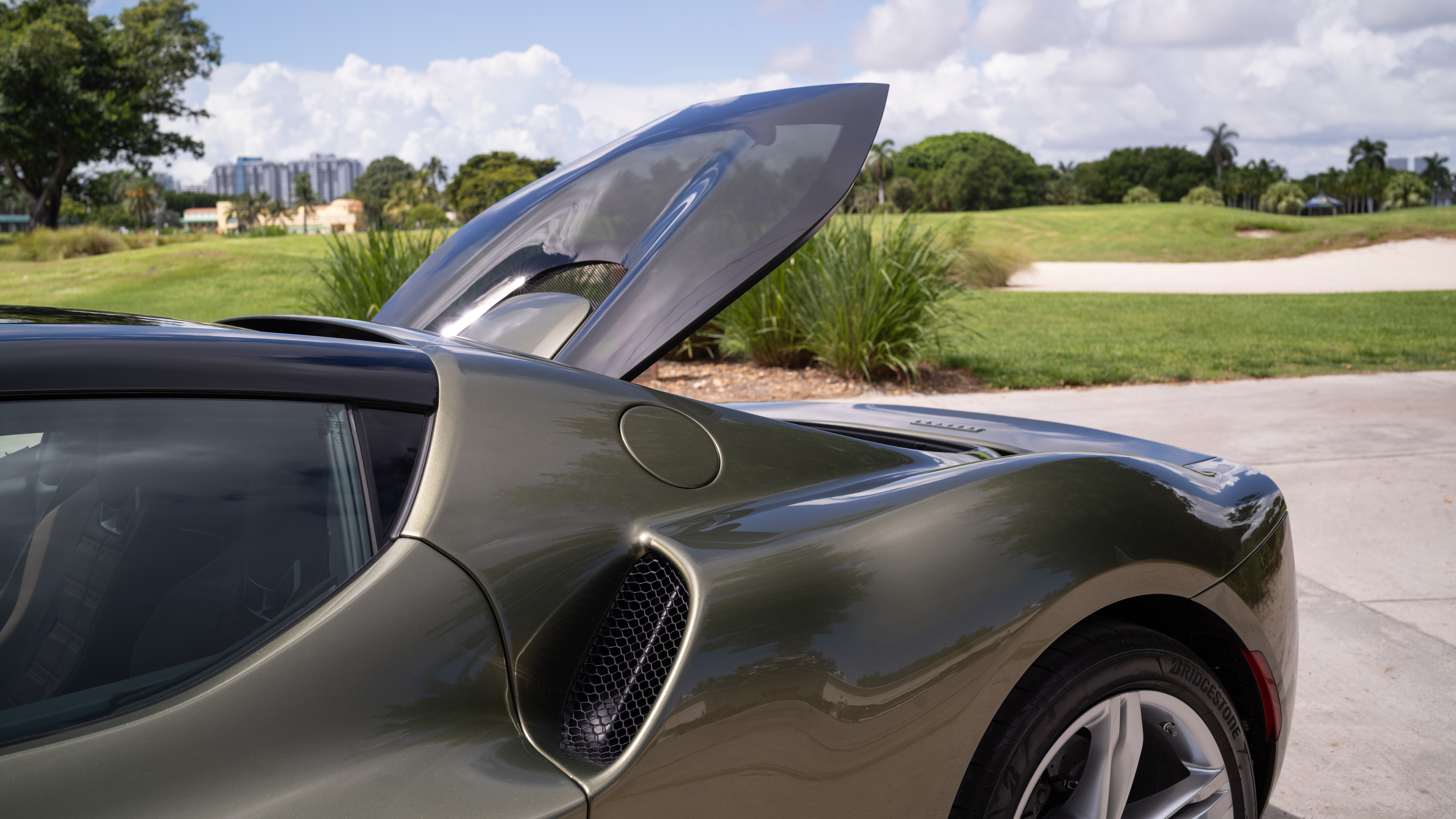 Used 2025 Ferrari 296 GTB RWD image 10