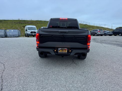 Used 2018 Ford F150 Raptor w/ Equipment Group 802A Luxury image 10