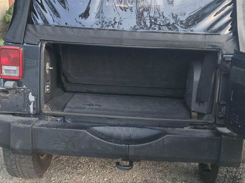 Used 2007 Jeep Wrangler Sahara w/ PWR Convenience Group image 6