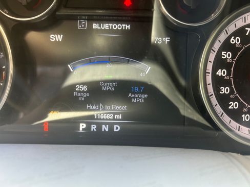 Used 2019 RAM 1500 Laramie AWD/4WD image 15