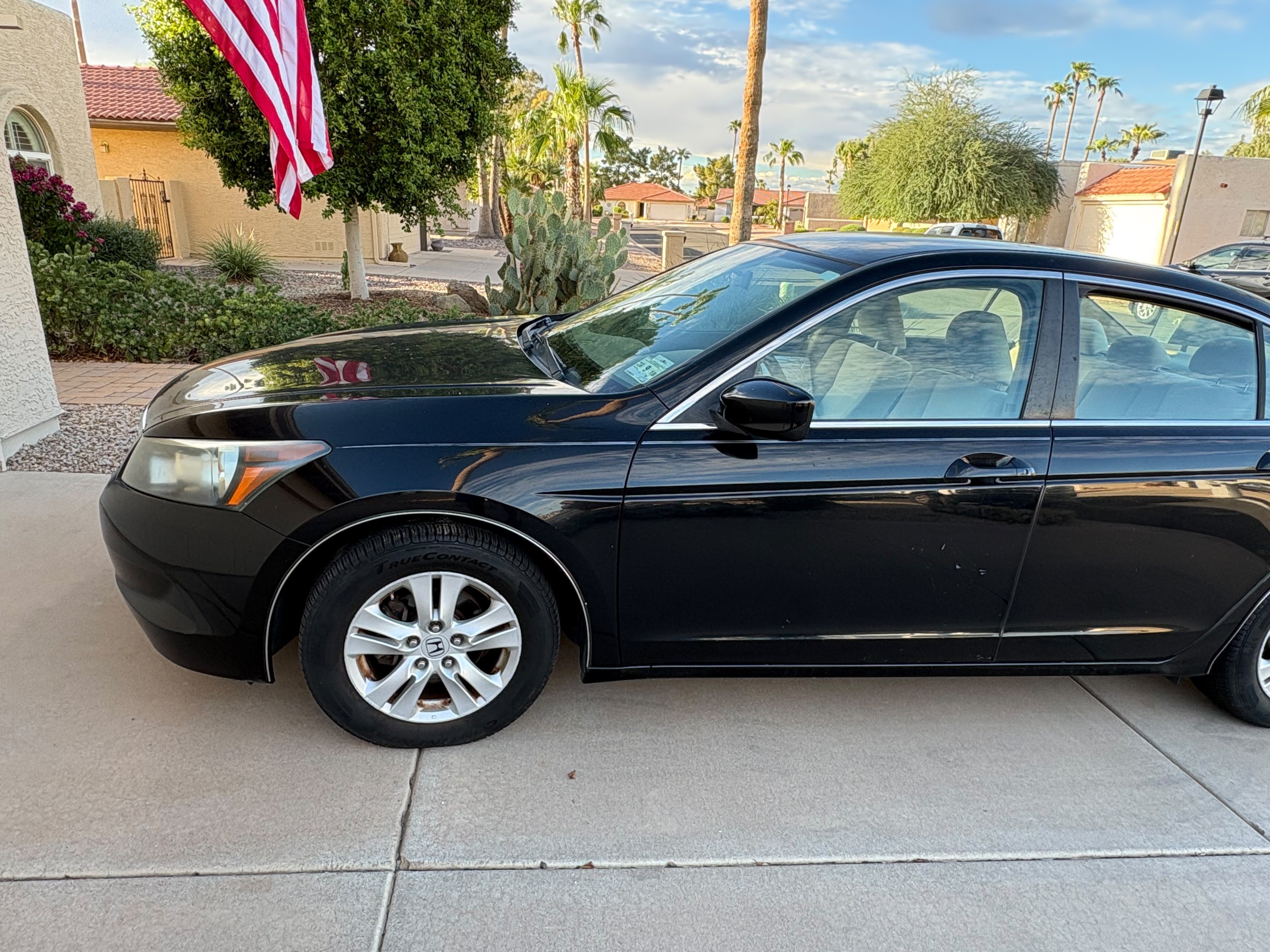 Used 2009 Honda Accord LX-P image 2