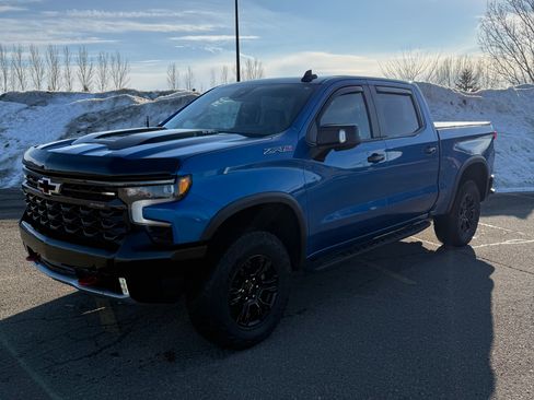 Used 2022 Chevrolet Silverado 1500 ZR2 image 1