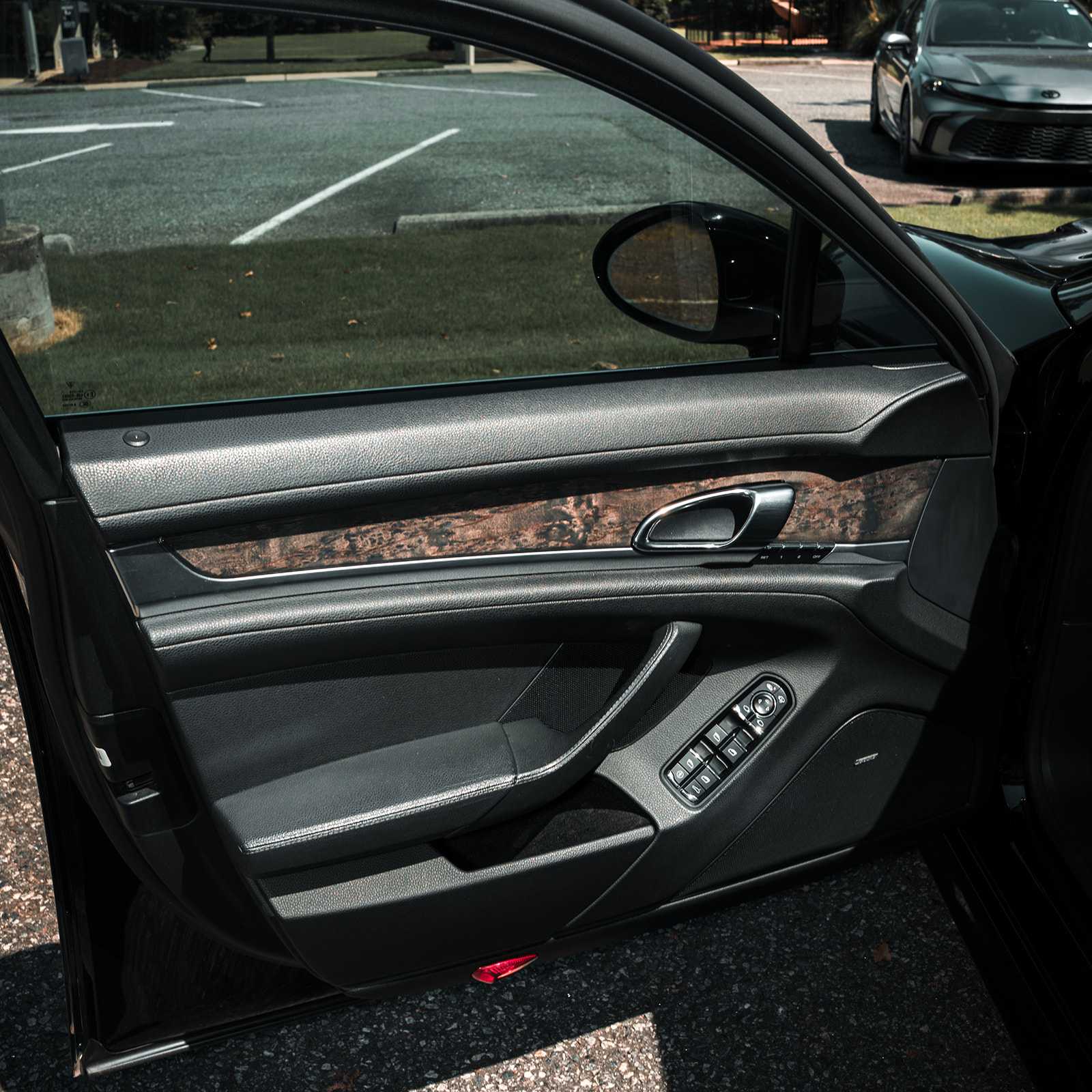 Used 2012 Porsche Panamera 4S image 19