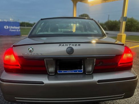 Used 2003 Mercury Grand Marquis GS RWD image 6