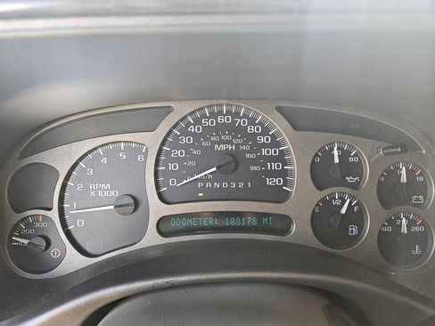 Used 2006 GMC Yukon Denali image 16