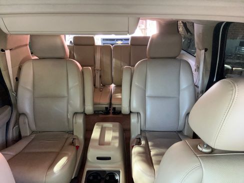 Used 2011 GMC Yukon Denali AWD/4WD image 11