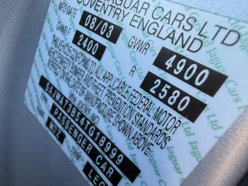 Used 2004 Jaguar XJ8 image 28