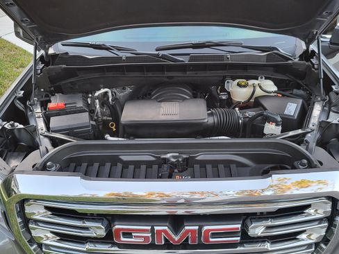 Used 2021 GMC Sierra 1500 SLT w/ SLT Premium Package image 31