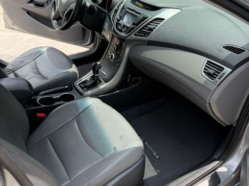 Used 2015 Hyundai Elantra Sport FWD image 11
