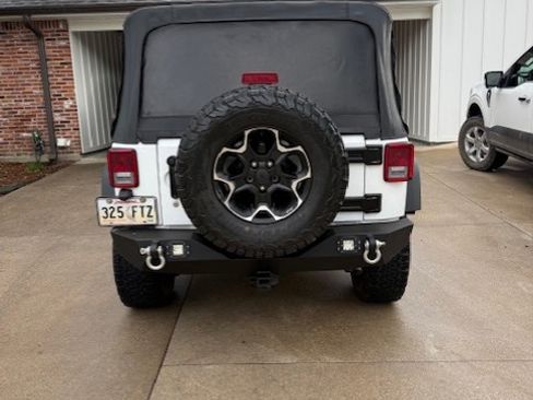 Used 2018 Jeep Wrangler Unlimited Sport w/ Connectivity Group image 5