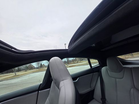 Used 2015 Tesla Model S P85D image 13