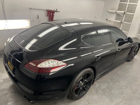 Used 2013 Porsche Panamera GTS AWD/4WD image 30