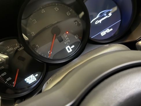 Used 2019 Porsche 718 Cayman S image 5