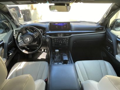 Used 2020 Lexus LX 570 4WD w/ 3rd Row & Luxury Pkg